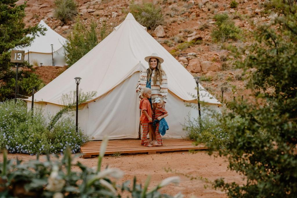 Discover the Ultimate Zion Glamping Adventures: A Dream Stay with The Monroe Hotels