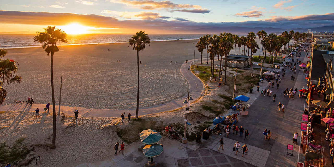 Discover the Vibes of Venice Beach Like Never Before