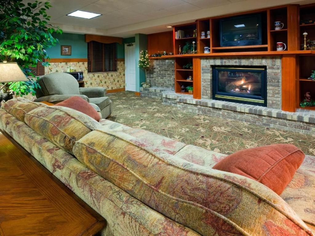Discover Why the Holiday Inn Express &#038; Suites Winner By IHG is Your Next Perfect Stay