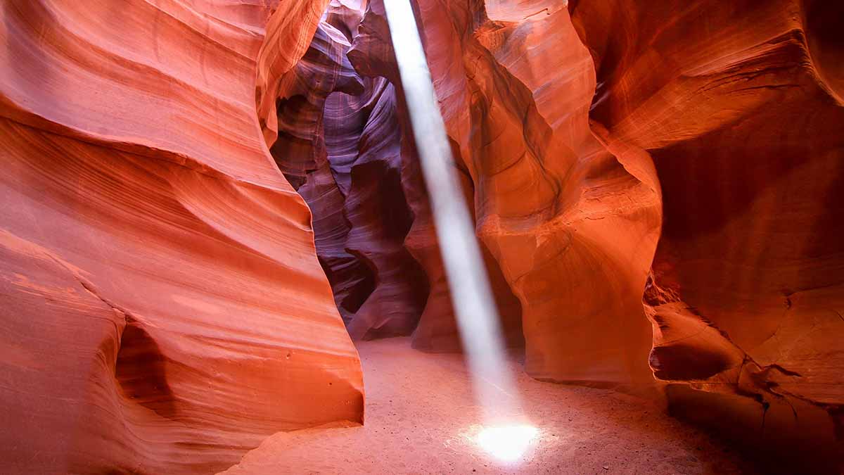Discovering Antelope Canyon: A Journey into Nature’s Masterpiece