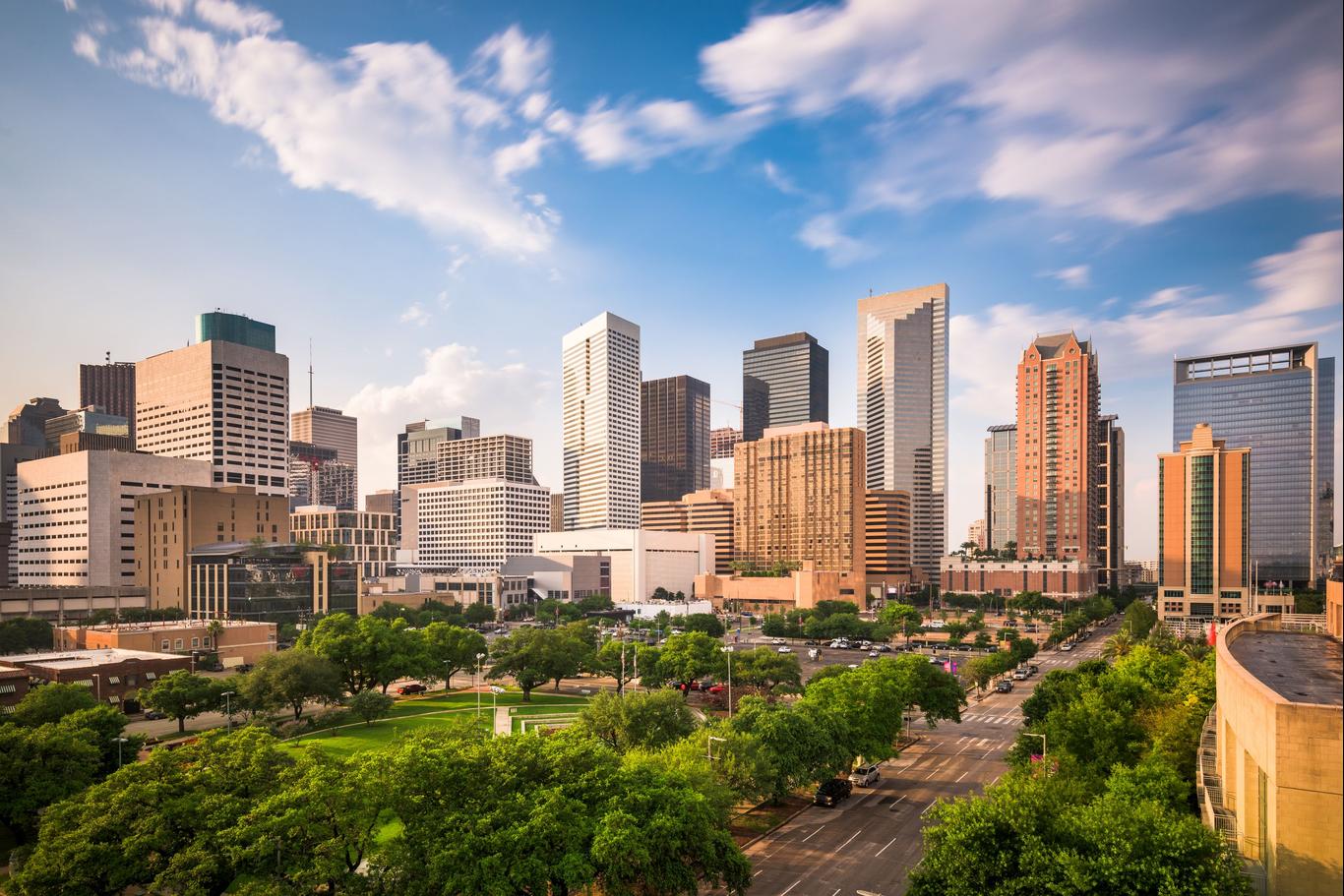 Discovering Houston: The Ultimate Guide to Exploring this Dynamic City with The Monroe Hotels