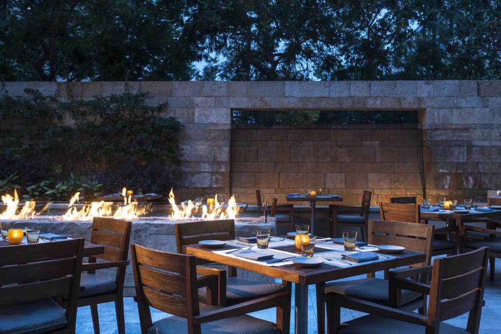 Discovering Luxury and Comfort at the Four Seasons Hotel Silicon Valley at East Palo Alto