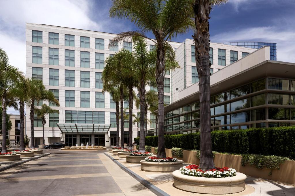 Discovering Luxury and Comfort at the Four Seasons Hotel Silicon Valley at East Palo Alto