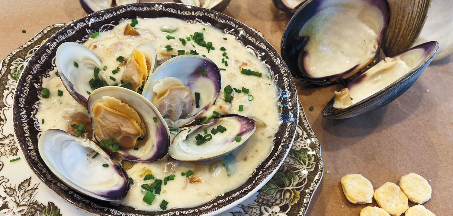 Discovering New England Clams: The Ultimate Culinary Delight with The Monroe Hotels