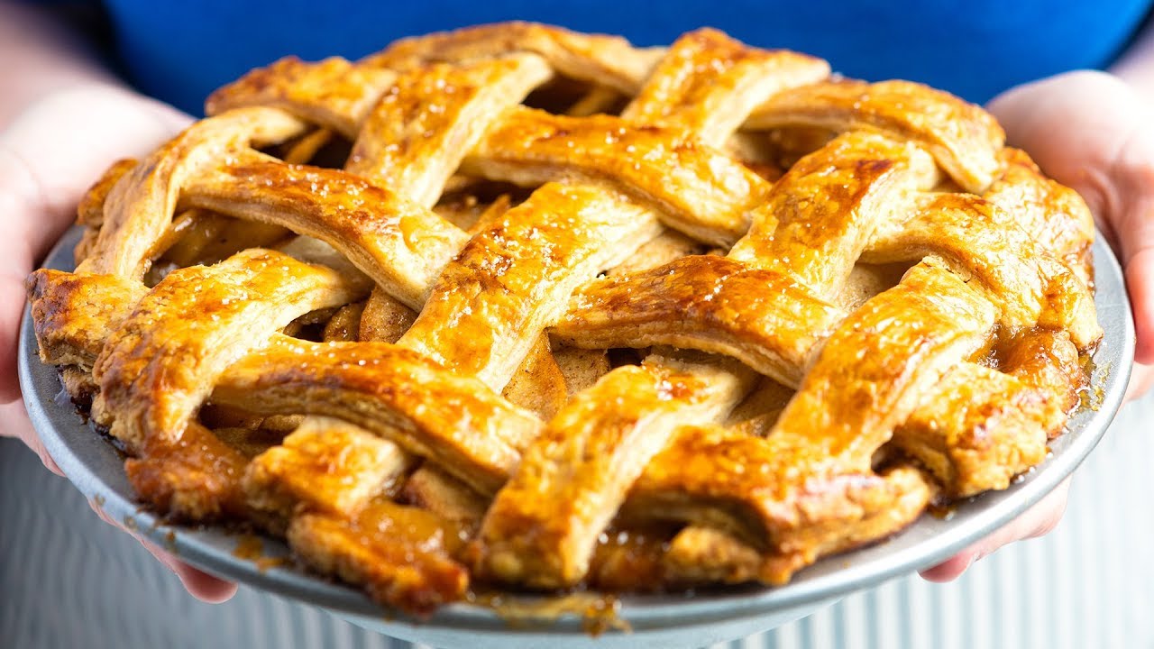 Discovering the Delightful Apple Pie: A Taste of American Tradition with The Monroe Hotels