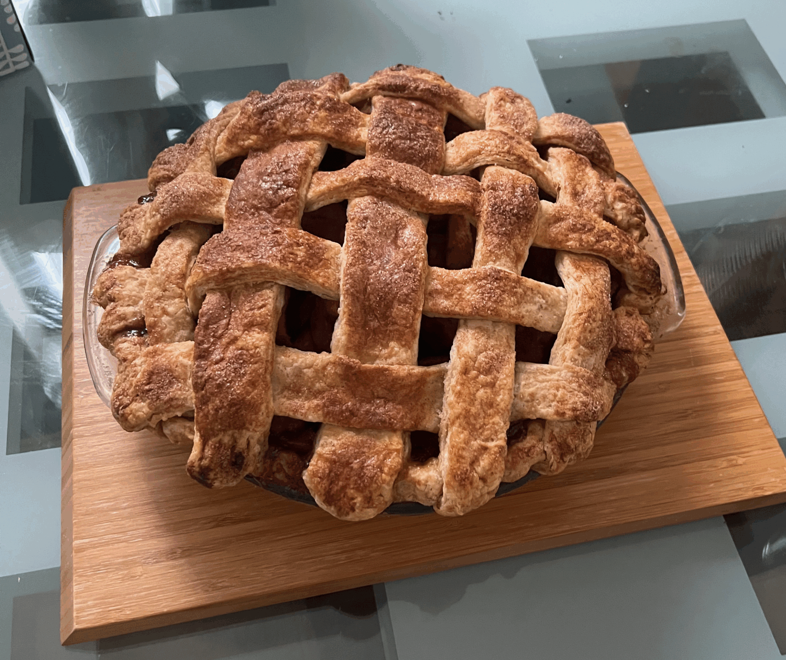 Discovering the Delightful Apple Pie: A Taste of American Tradition with The Monroe Hotels