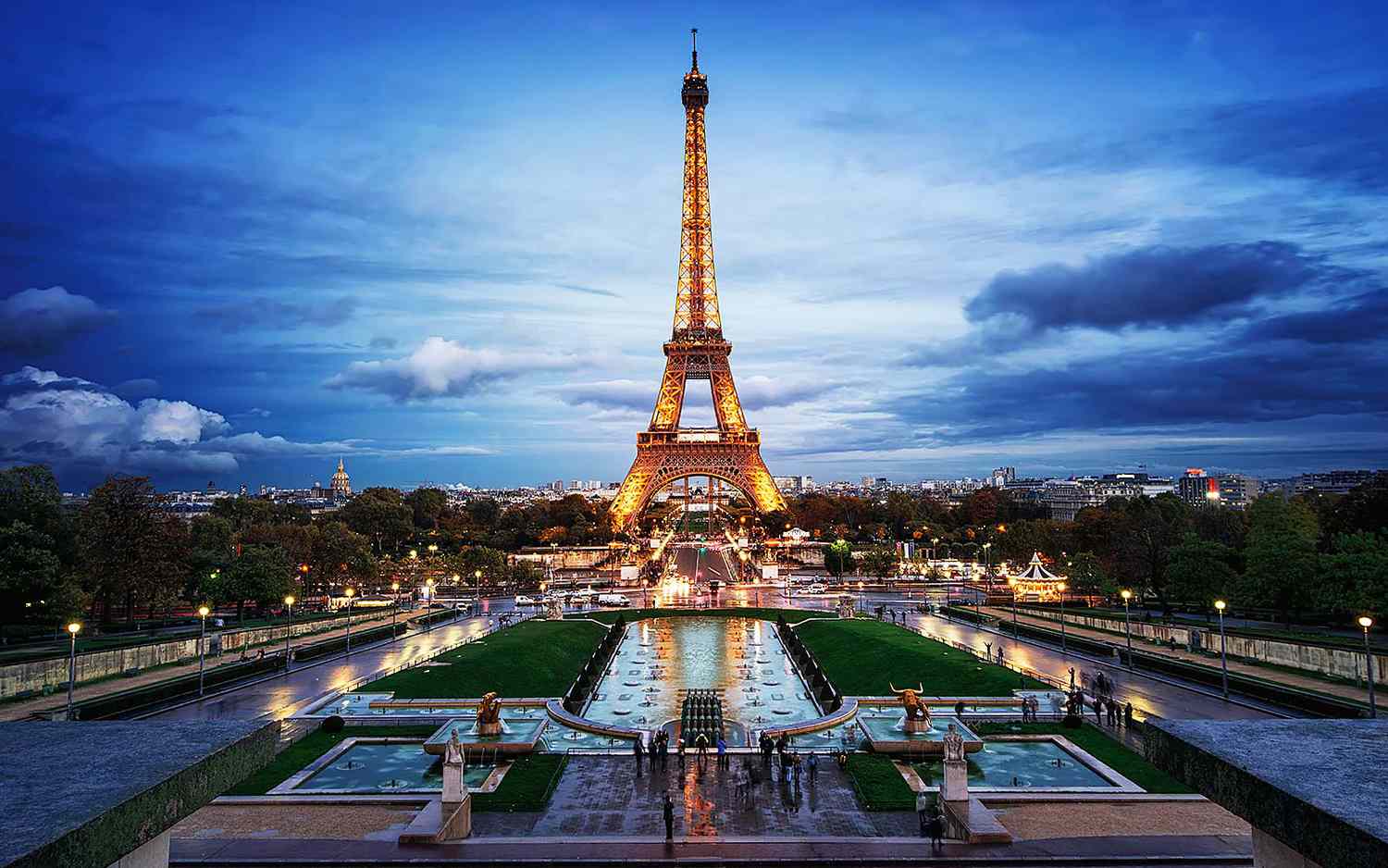 Discovering the Eiffel Tower: A Guide to One of the World’s Most Iconic Landmarks