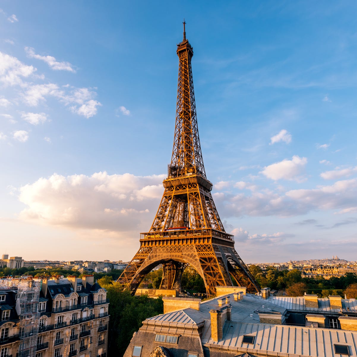 Discovering the Eiffel Tower: A Guide to One of the World’s Most Iconic Landmarks