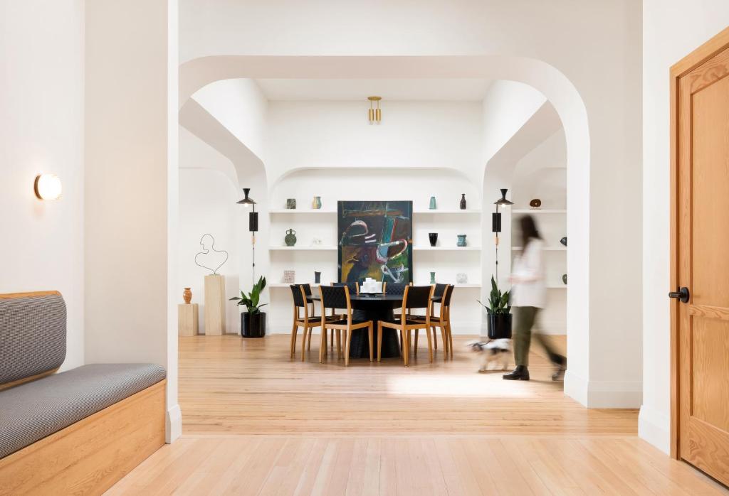 Experience Luxury at Hotel Grand Stark: The Ultimate Stay in Portland