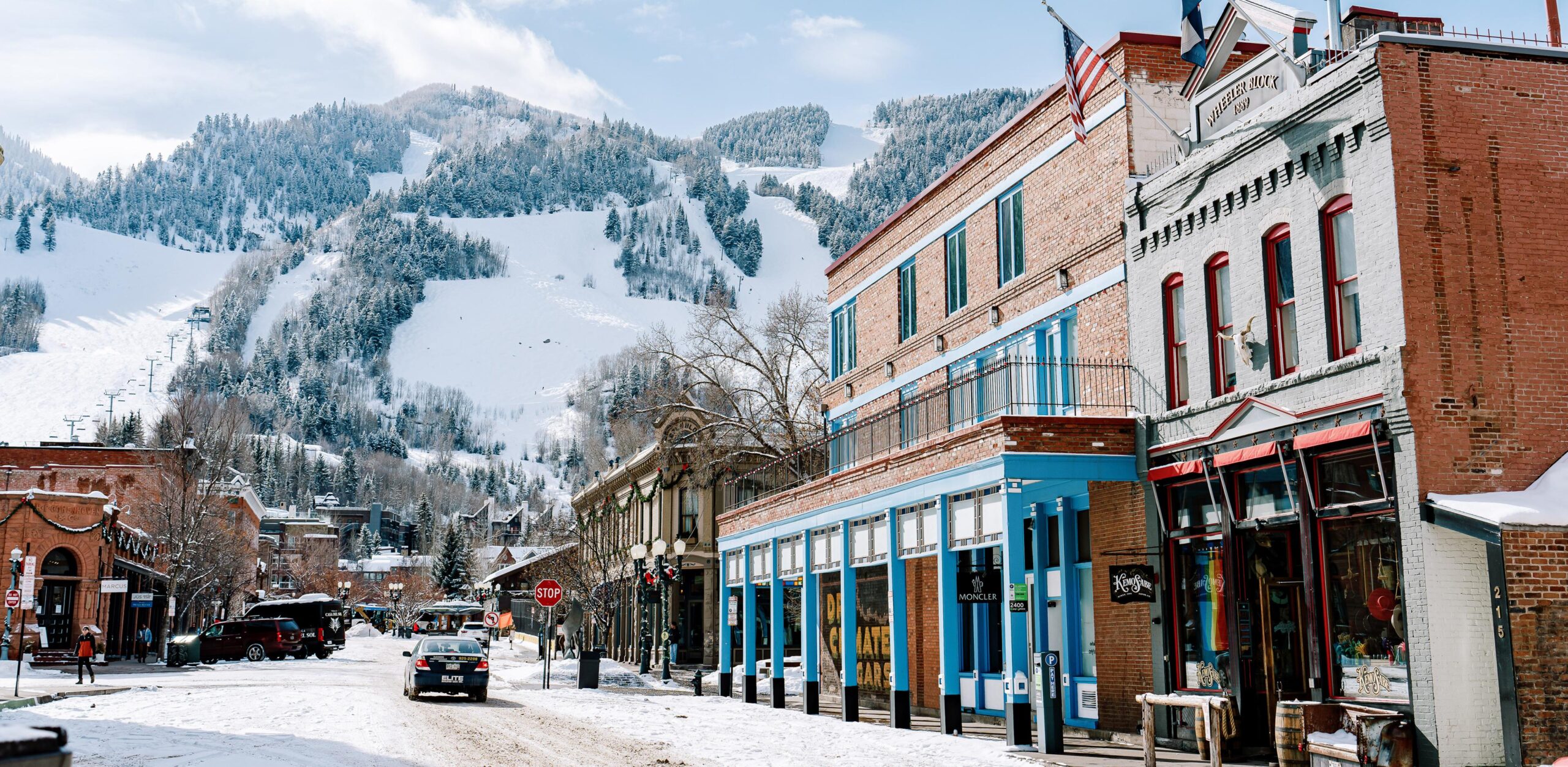 Explore Aspen Like Never Before: A Guide to the Ultimate Experience in this Stunning Mountain Town