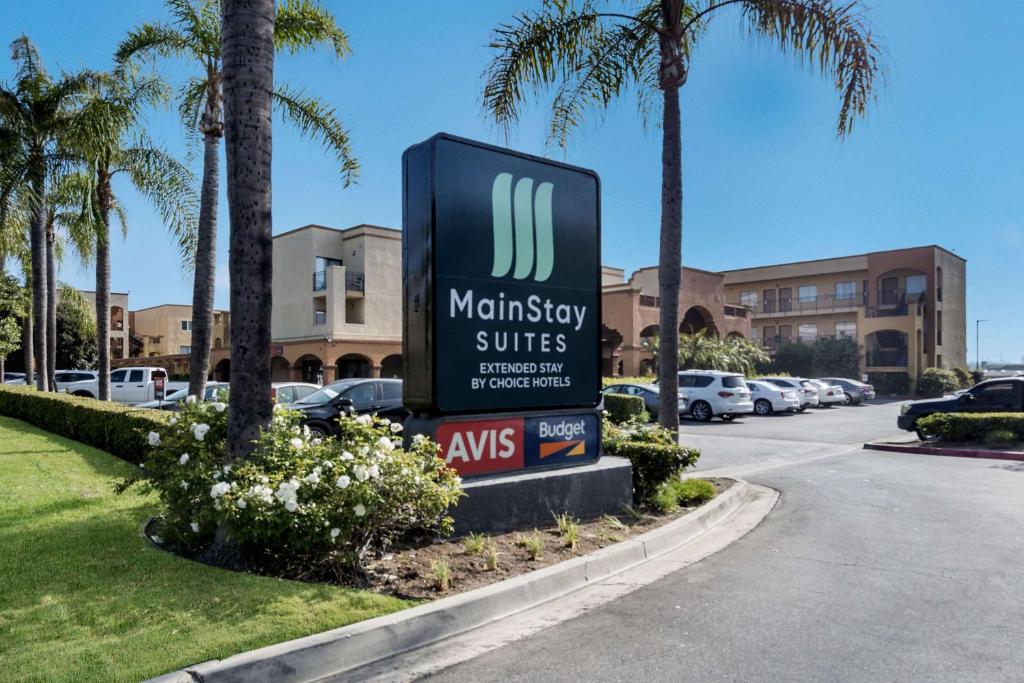 Explore Comfort and Convenience at MainStay Suites Orange County John Wayne Airport