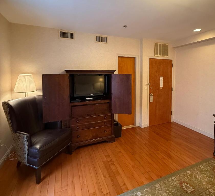 Explore the Charm of Penn&#8217;s View Hotel Philadelphia: The Perfect Stay in the Heart of the City