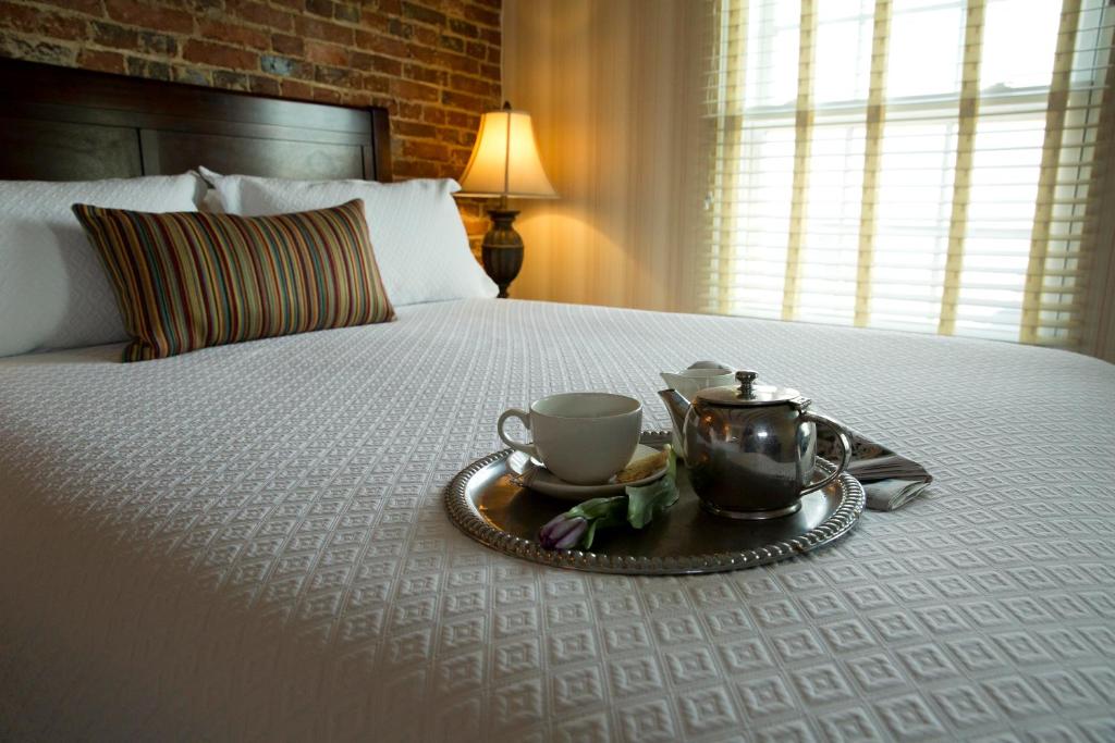 Explore the Charm of Penn&#8217;s View Hotel Philadelphia: The Perfect Stay in the Heart of the City