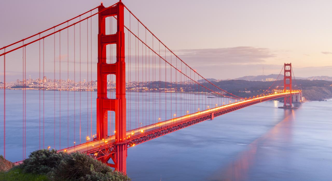 Explore the Majestic Golden Gate Bridge Like Never Before