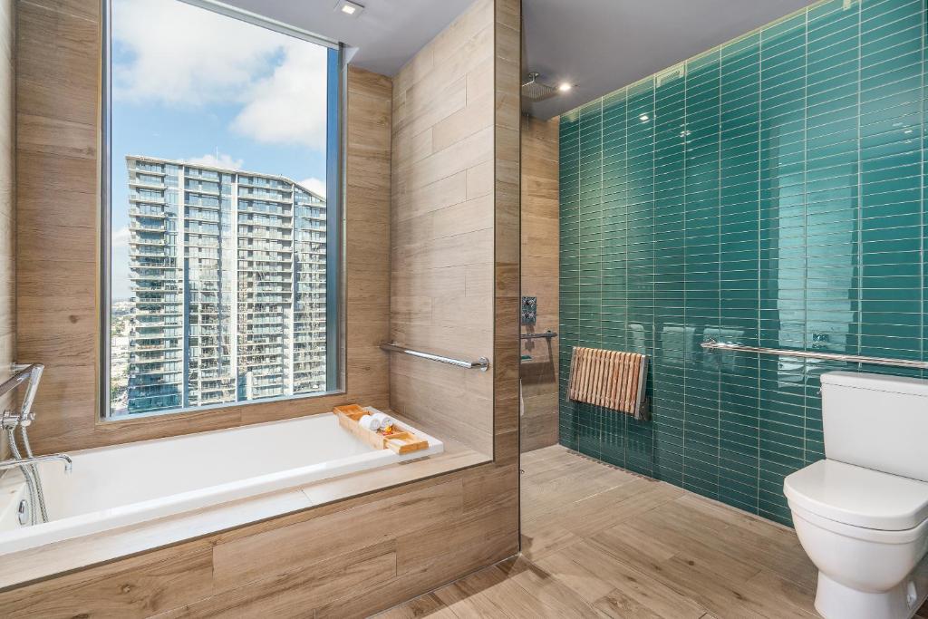 Exploring EAST Miami: A Luxurious Stay in the Heart of Miami