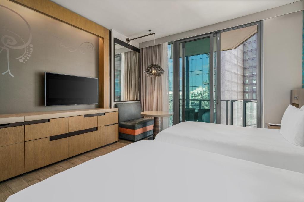 Exploring EAST Miami: A Luxurious Stay in the Heart of Miami