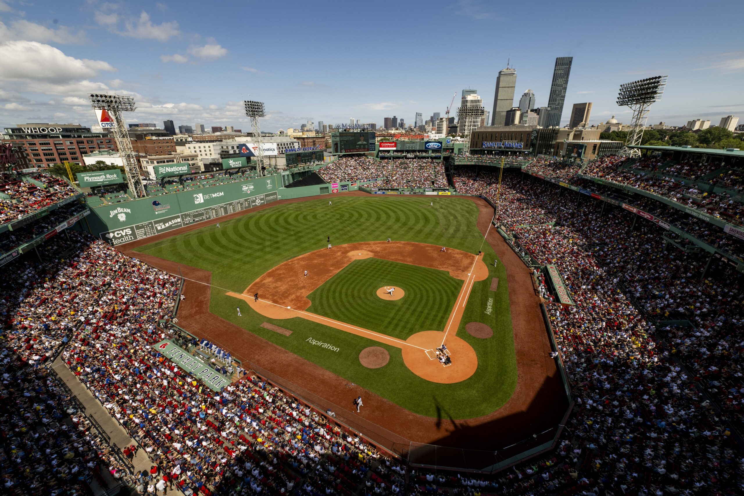 Fenway Park: Dive Into Boston’s Legendary Ballpark Vibes