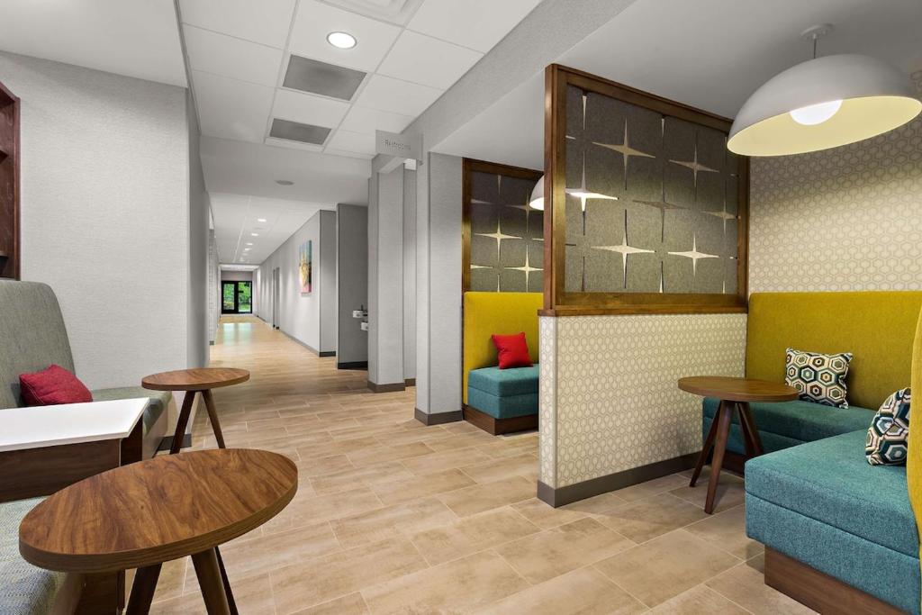 Hampton Inn &#038; Suites Ruskin I-75, FL: The Ultimate Stay for Comfort and Convenience