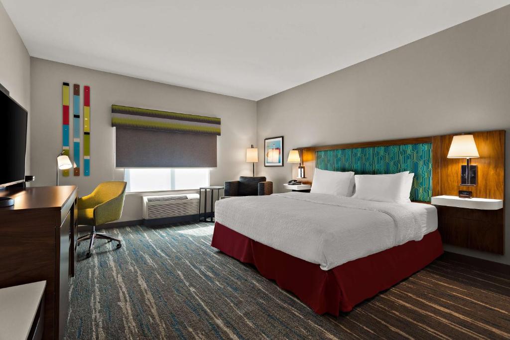 Hampton Inn &#038; Suites Ruskin I-75, FL: The Ultimate Stay for Comfort and Convenience