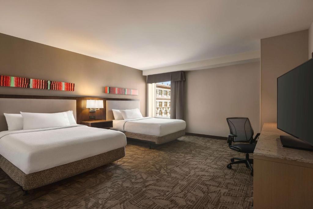 Hilton Garden Inn San Antonio Downtown Riverwalk: Your Ultimate Guide to Comfort and Convenience
