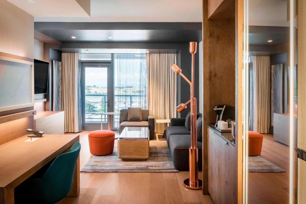Hotel Nia, Autograph Collection: Discover the Unmatched Luxury Experience at Menlo Park