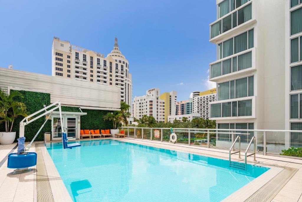 Iberostar Waves Berkeley Shore: Your Ultimate Miami Beach Getaway
