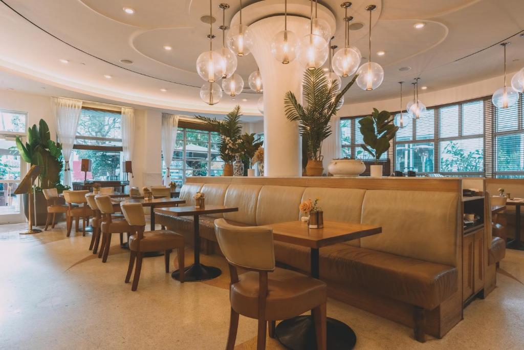 Iberostar Waves Berkeley Shore: Your Ultimate Miami Beach Getaway