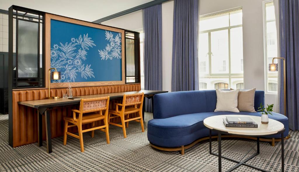Kimpton Hotel Monaco Denver by IHG: The Ultimate Luxury Experience in Denver