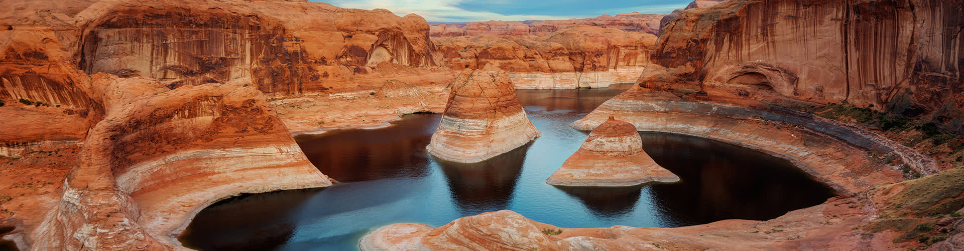 Lake Powell: Discover the Hidden Gem of the American Southwest with The Monroe Hotels