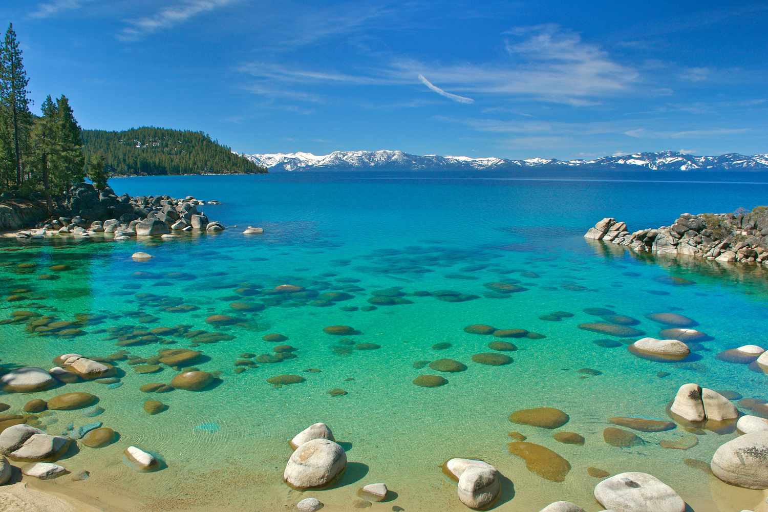 Lake Tahoe: Your Ultimate Guide to Exploring Nature&#8217;s Paradise with The Monroe Hotels