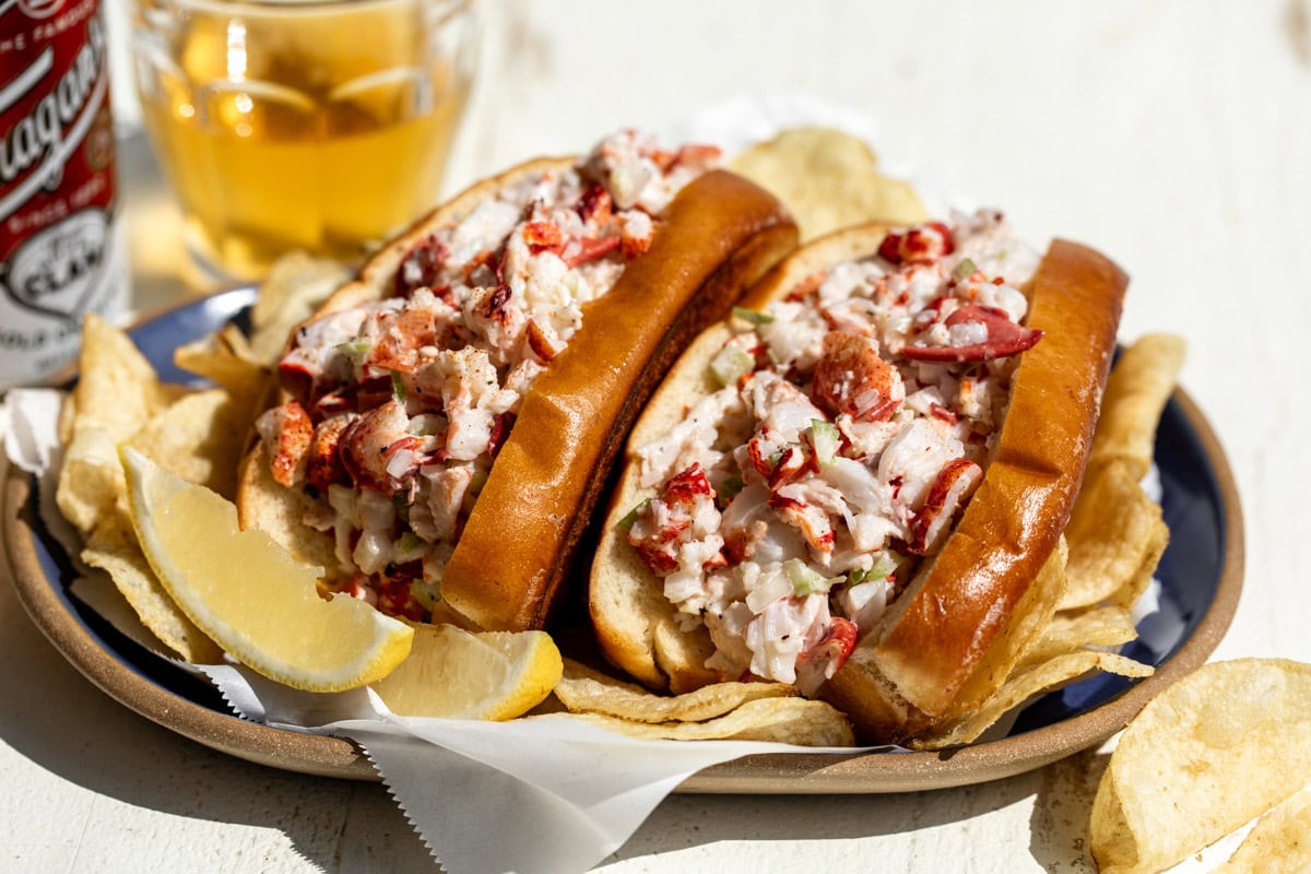 Lobster Roll: A Tasty Journey into the Heart of American Cuisine