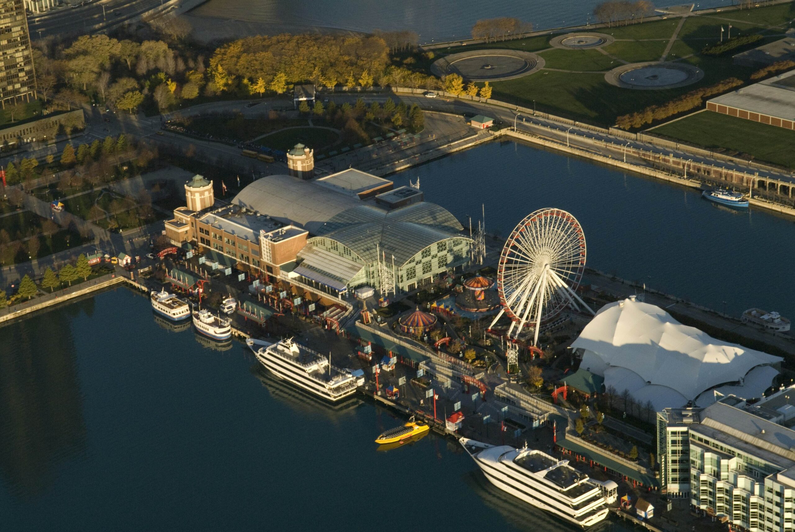 Navy Pier Adventure: Discover Chicago’s Iconic Waterfront with The Monroe Hotels