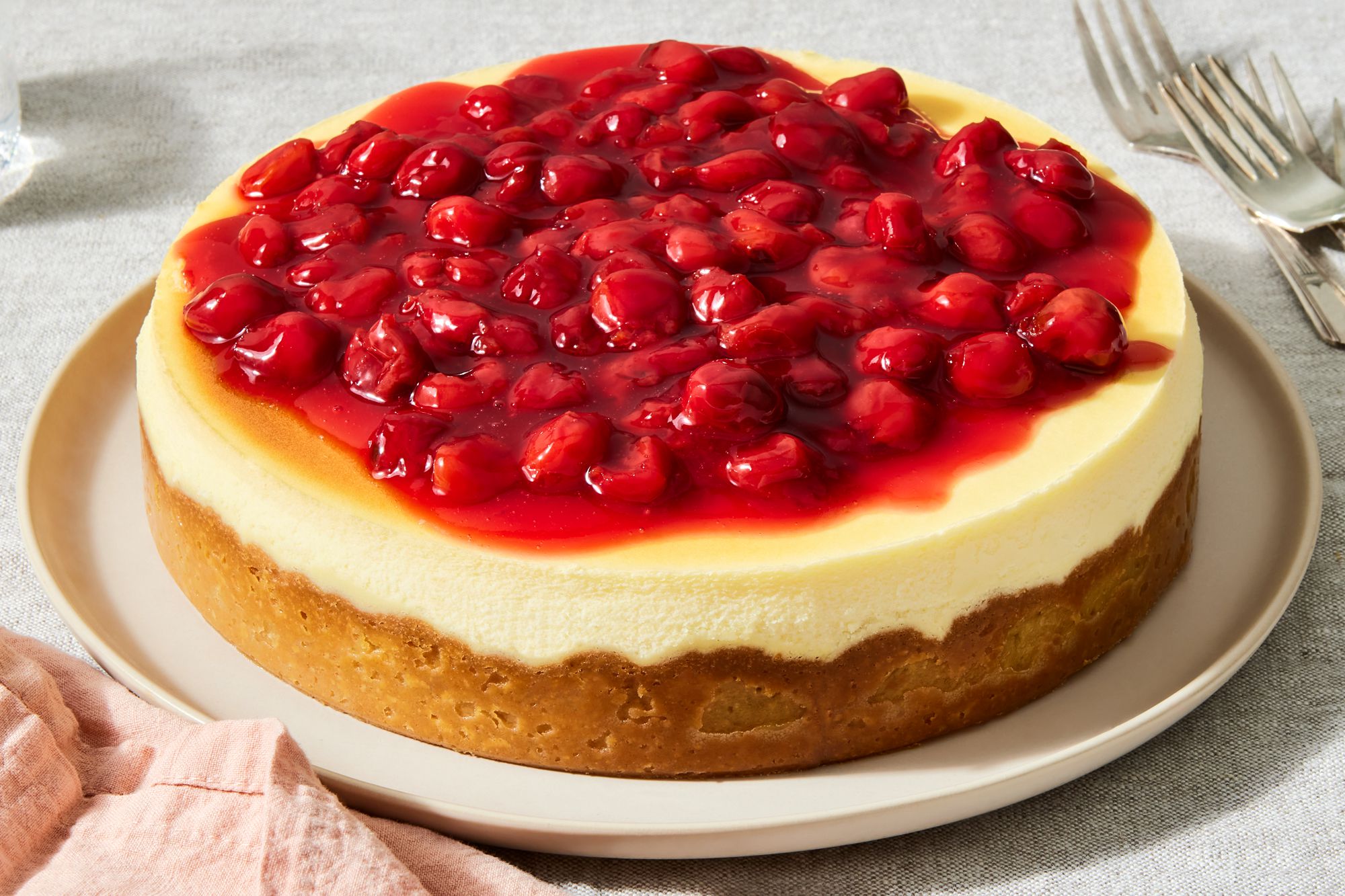 New York Cheesecake: A Legendary Dessert You Can’t Miss