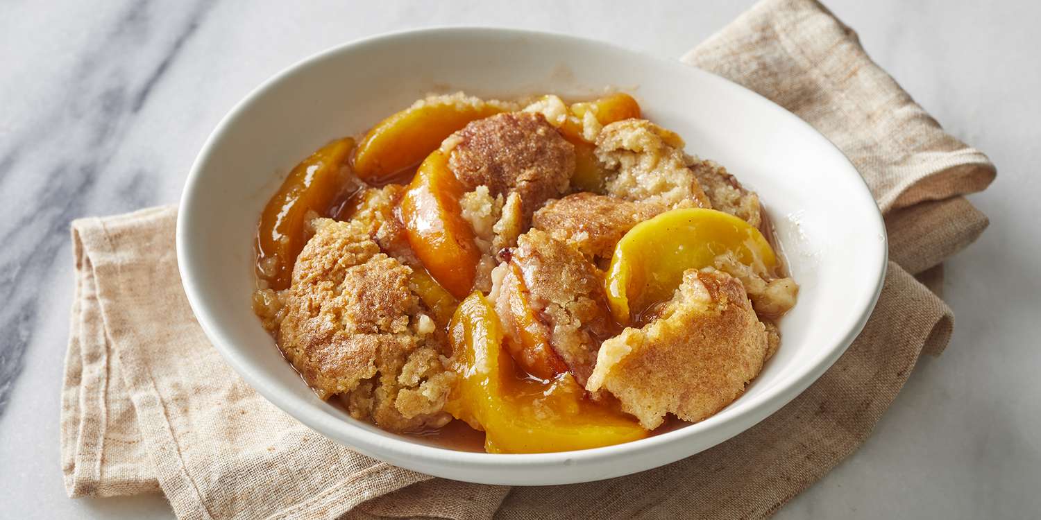 Peach Cobbler: The Sweet Taste of Southern Tradition | The Monroe Hotels Explores