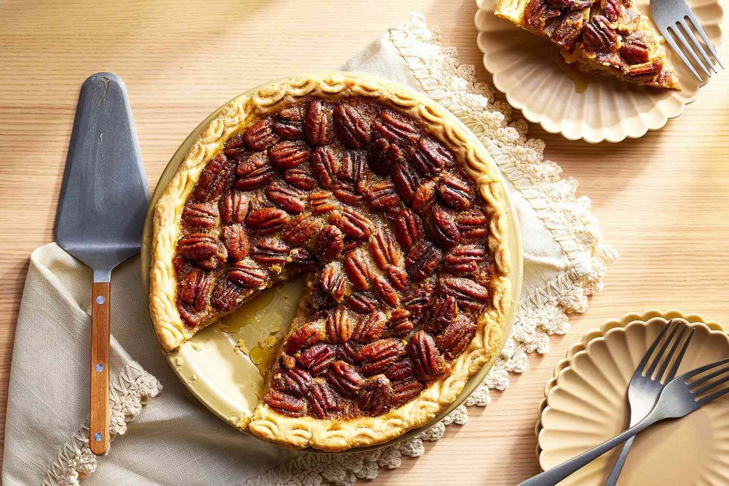 Pecan Pie: The Ultimate Southern Dessert You Need to Try