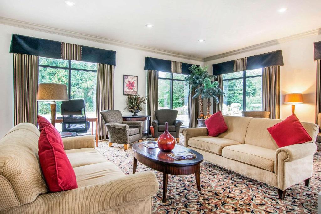 Rodeway Inn: Your Ultimate Comfort Spot Explored by The Monroe Hotels