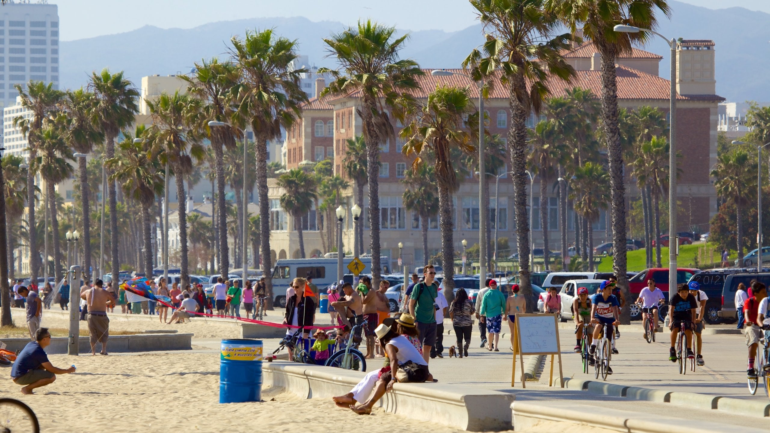 Santa Monica Uncovered: Your Ultimate Guide to SoCal Vibes