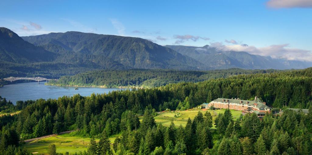 Skamania Lodge: Ultimate Nature Escape You Didn’t Know You Needed