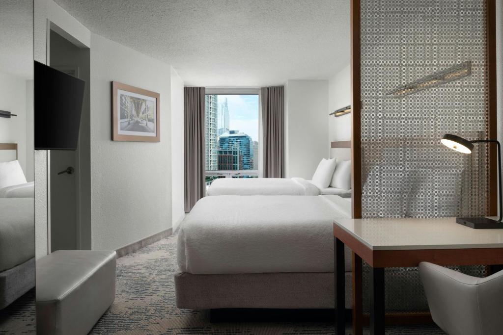 SpringHill Suites Chicago Downtown/River North: A Complete Guide for Your Stay in Chicago