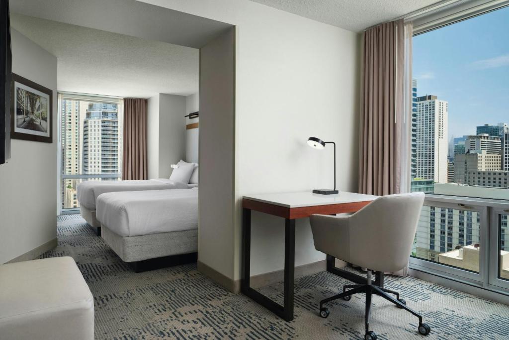 SpringHill Suites Chicago Downtown/River North: A Complete Guide for Your Stay in Chicago