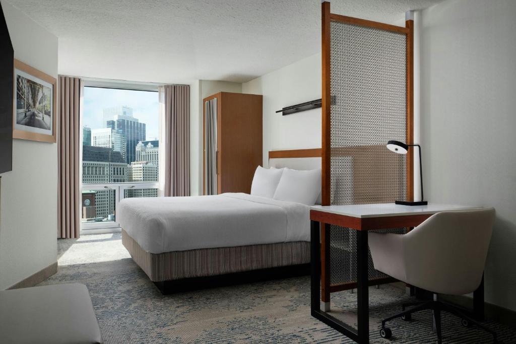 SpringHill Suites Chicago Downtown/River North: A Complete Guide for Your Stay in Chicago