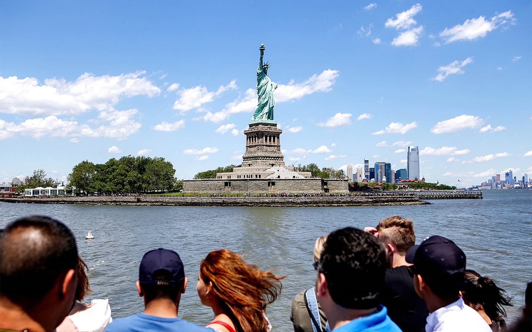 Statue of Liberty Uncovered: Epic Guide to NYC&#8217;s Iconic Landmark