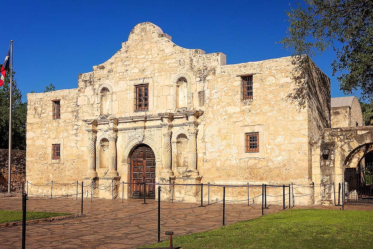 The Alamo: Unveiling the Rich History and Significance of San Antonio’s Iconic Landmark