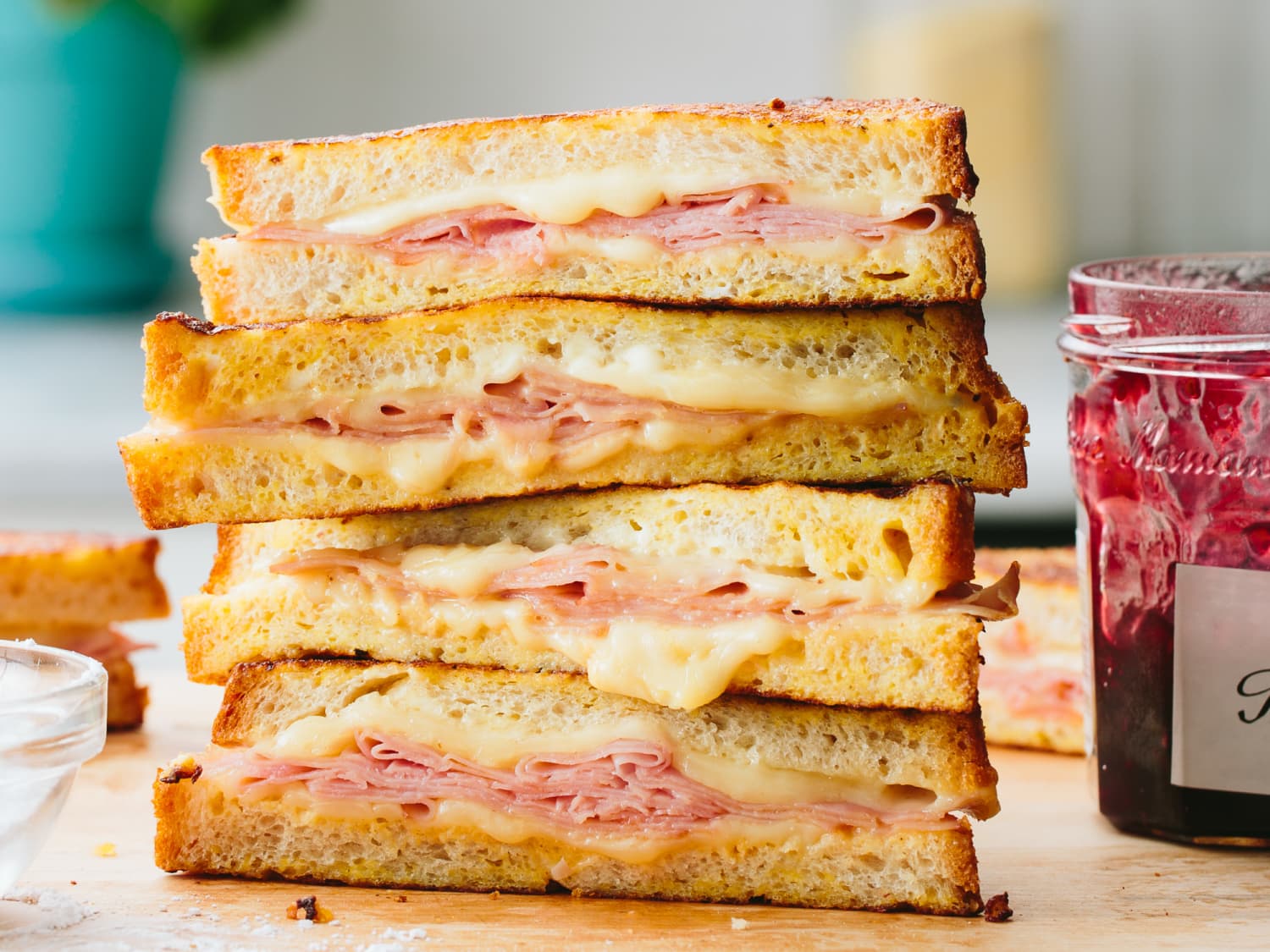 The Ultimate Guide to the Monte Cristo Sandwich: A Deep Dive with The Monroe Hotels