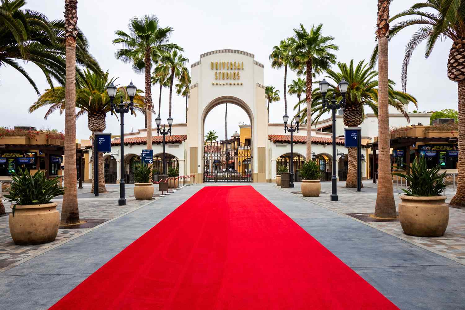 Universal Studios Hollywood: The Ultimate Guide to Hollywood&#8217;s Iconic Theme Park