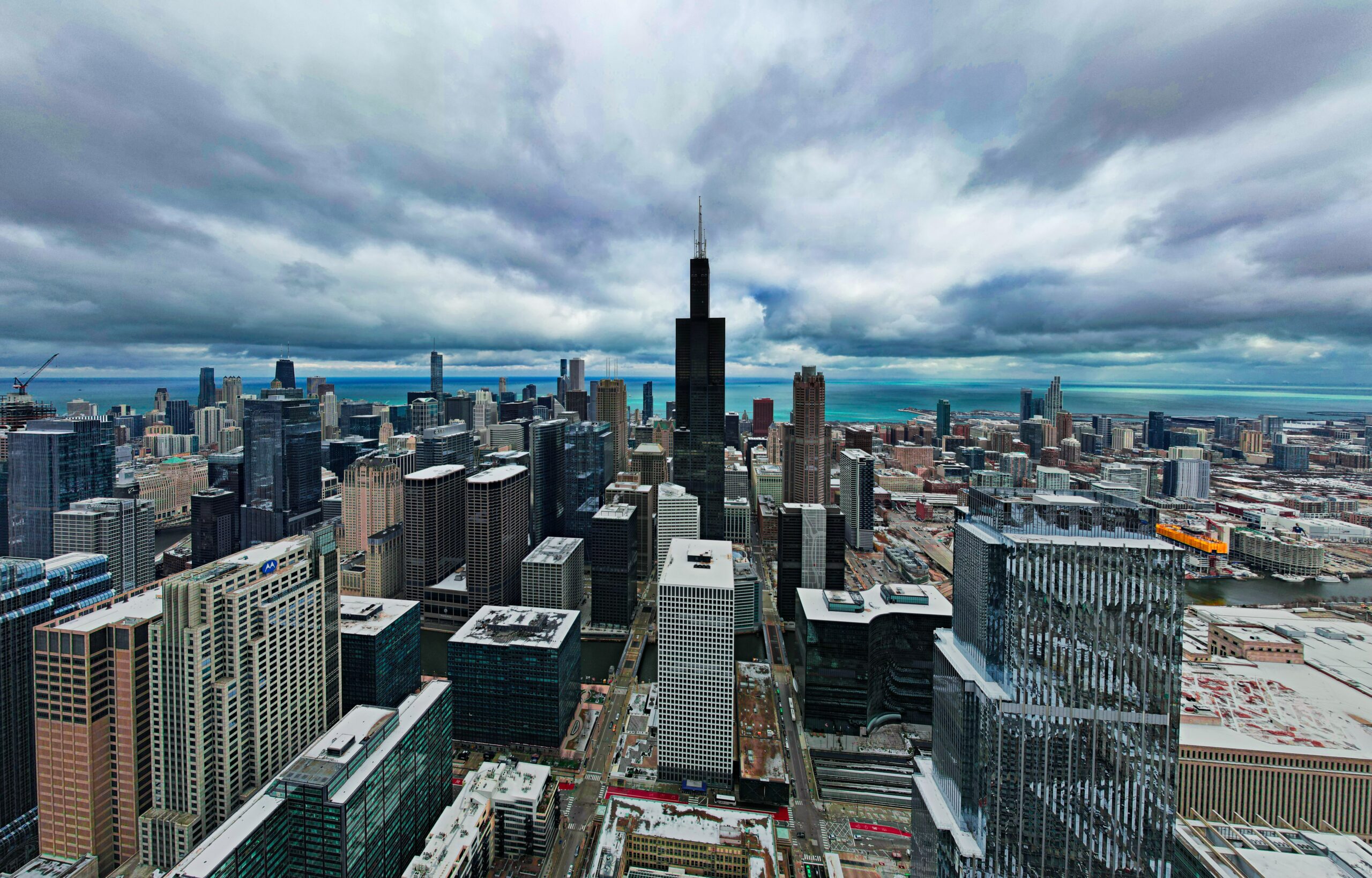 Willis Tower Adventure: The Ultimate Chicago Skyline Experience