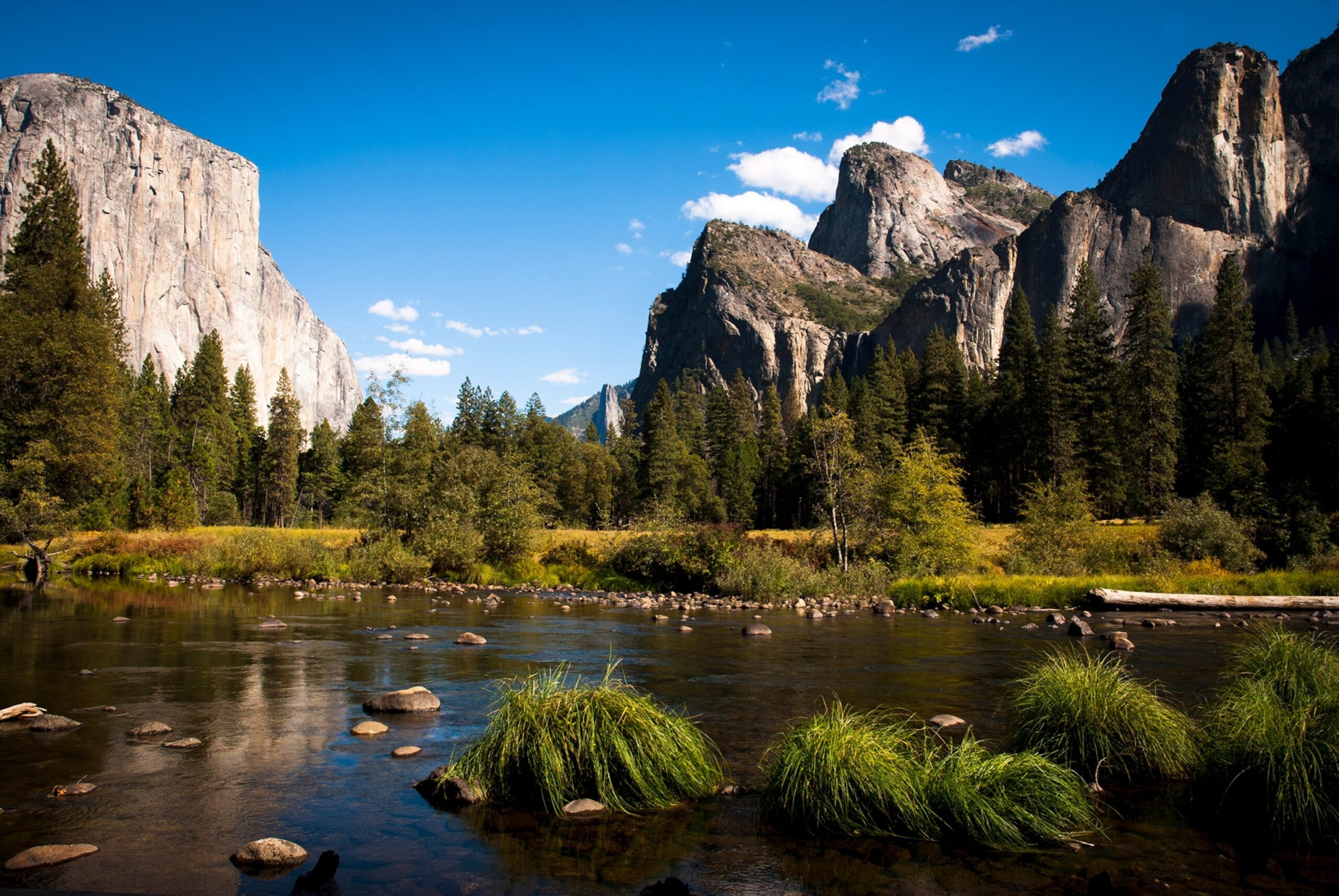 Yosemite National Park: Where Adventure Meets Tranquility